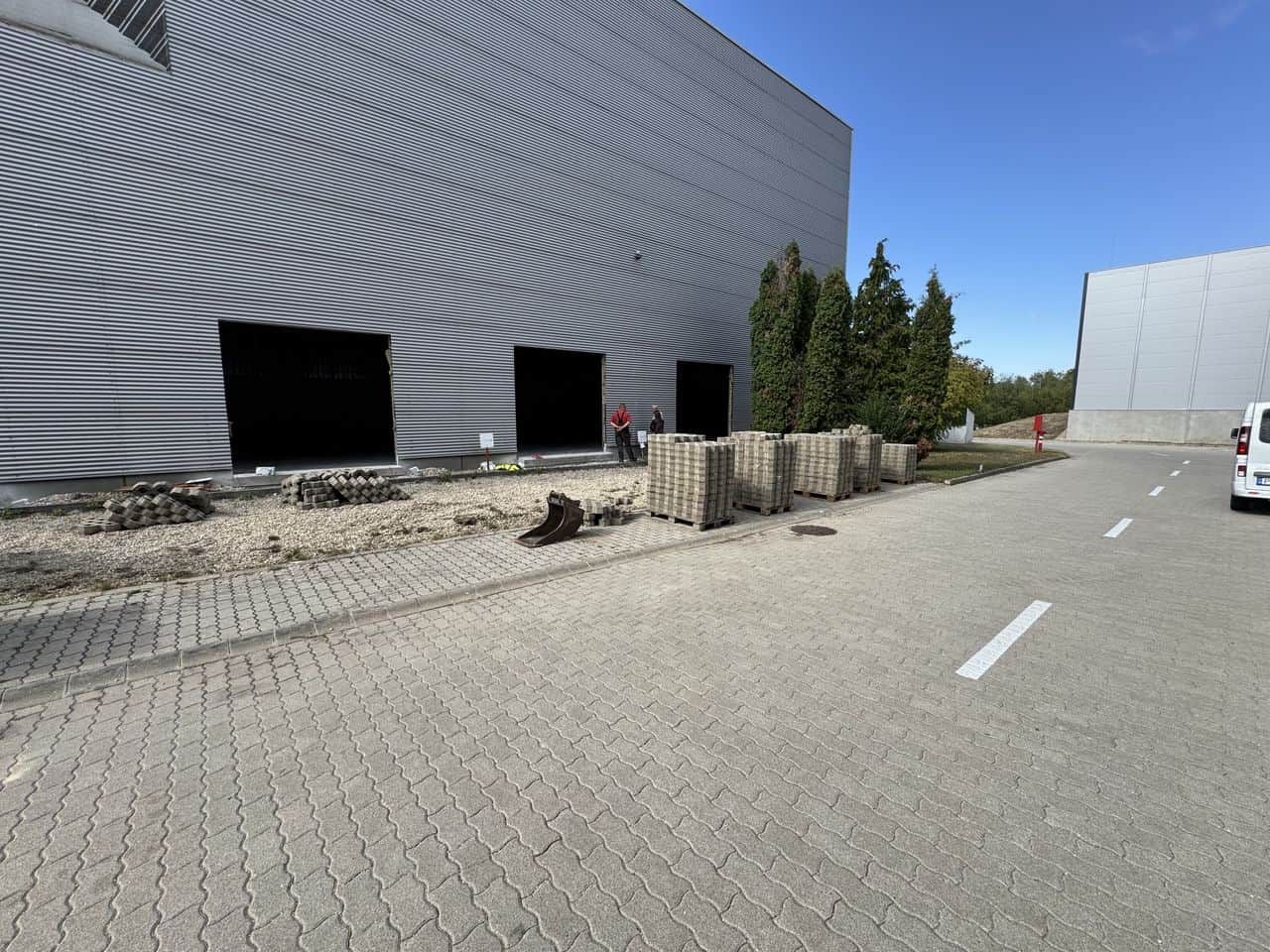 Biggeorge Property — Közműépítés.